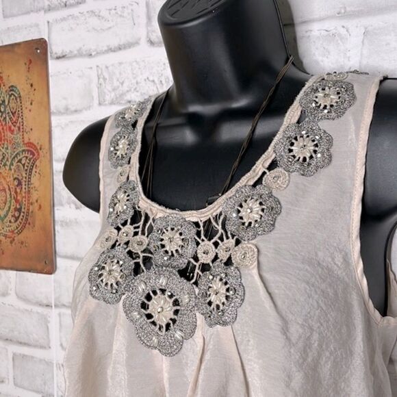 Love Stitch Ruffled Boho Hippie Crochet Beaded Tank Top Shirt Size Small - Picture 2 of 8